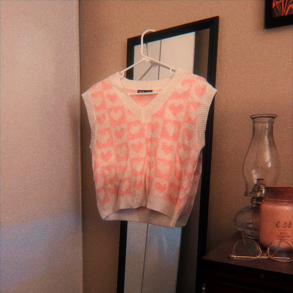 pink and white checkered heart shein sweater vest